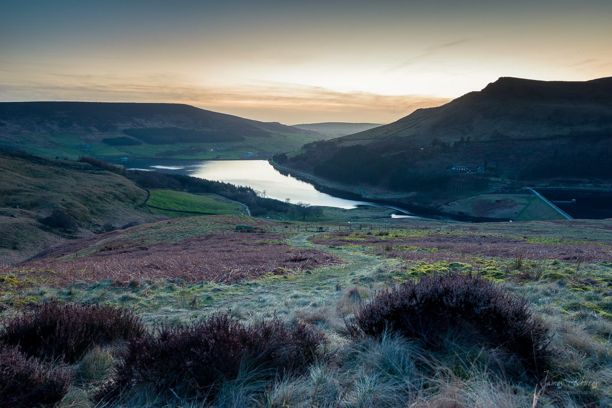 Admiring Dove Stone Reservoir on my way home, I just sat and watched the sun fade, a stunning remote location.