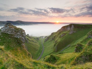 Winnats Pass In Derbyshire