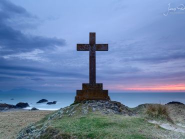 Dwynwens Cross - Llanddwyn Island has 2 large crosses on them, I took this one at dusk.