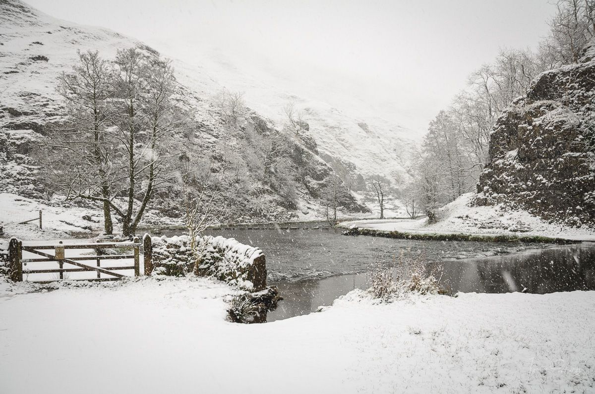 Dovedale Stepping Stones