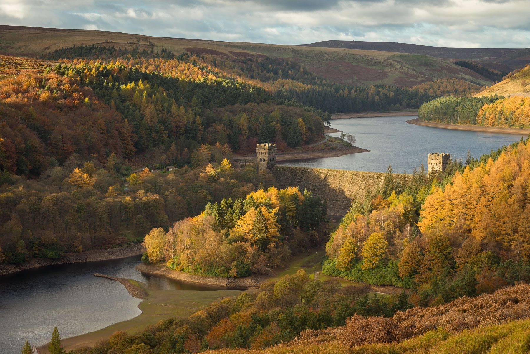 Howden Reservoir Upper Derwent Valley