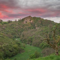 Manifold Valley and Thors Cave