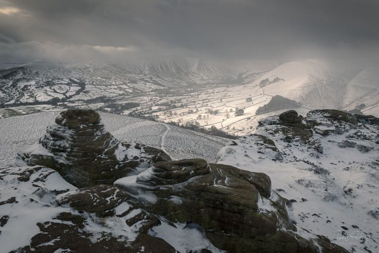 Ringing Roger Edale Valley