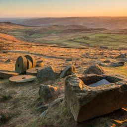 Stanage Edge Trough And Millstones