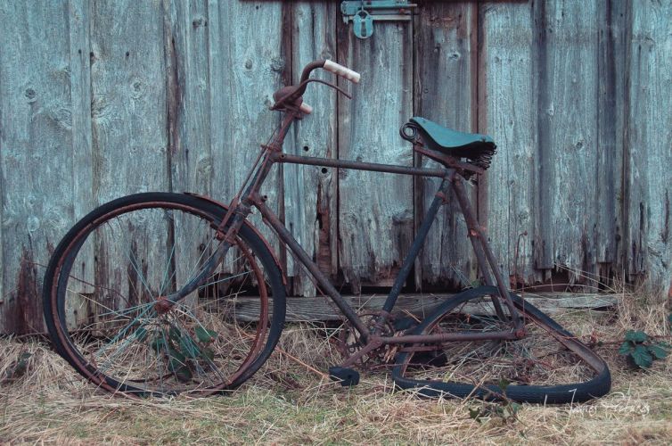 Abandoned Bike Glen Ective Road